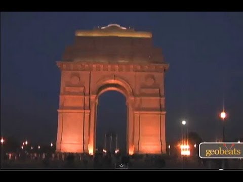 India Travel Guide - India Gate (New Delhi)