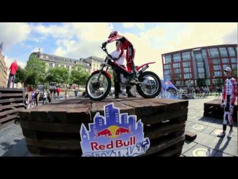 Urban Trials Motor Biking - Red Bull City Trial 2012