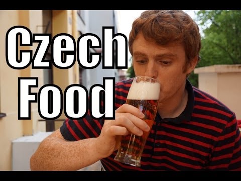 Eating Czech Food : Goulash, Fried Cheese & Pilsner Beer in Prague