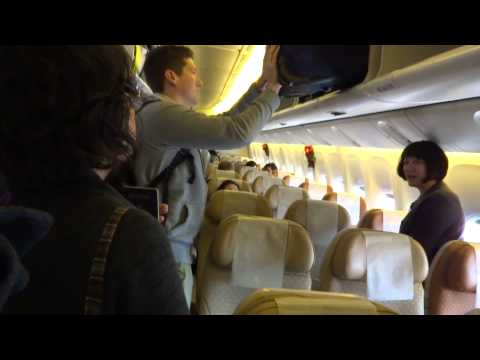 Singapore Boeing 777 Business and Economy class tour Sony Cybershot WX-150