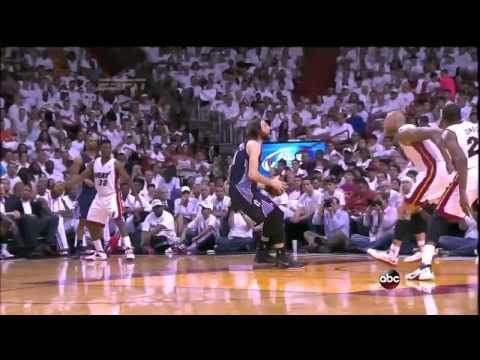 Josh McRoberts Posterizes Birdman