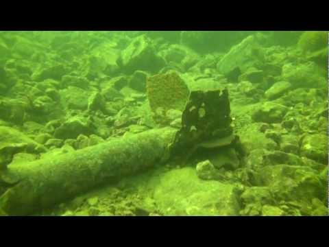 Diving with ordnance / unexploded bombs - Ron Couet - Dive carefully