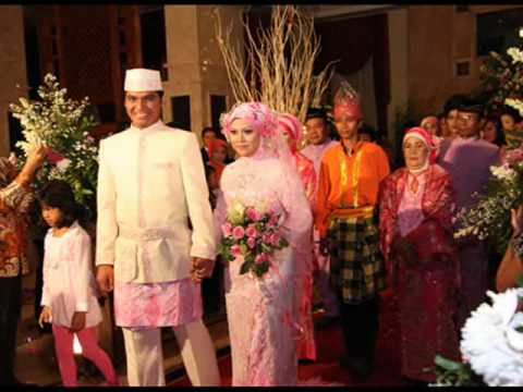 Gong Genang Samawa/The Wedding welcoming Sumbawa Dance