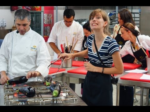 Israeli Cooking Class at Dan Gourmet with Taste of Israel Food Tour in Tel Aviv (כיתת בישול ישראלית)