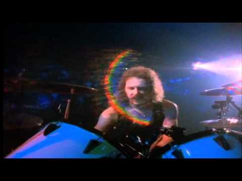 Lars Ulrich and James hetfield battling on the drums + Lars drum solo live in San Diego 1992 720p