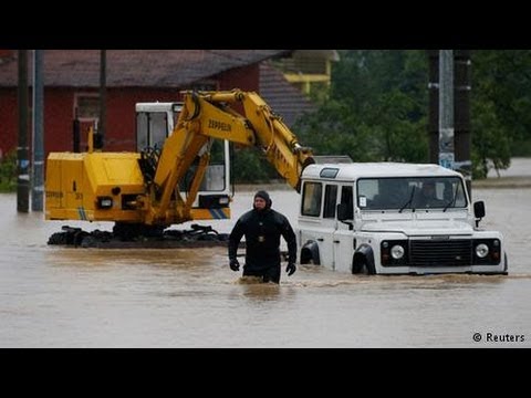 BOSNIA and SERBIA floods Bodies pulled from rivers | BREAKING NEWS - 17 MAY 2014