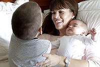 Sunday Life. Husband's sperm story. Katie Elfar with sons Oscar,4, and beau, 15 weeks. Photo: Edwina Pickles. 27th May 2014.