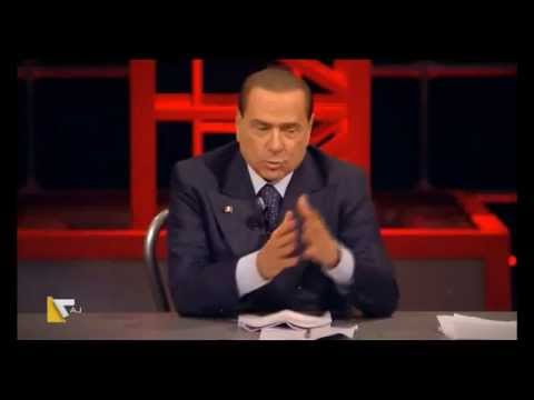 Silvio Berlusconi lettera a Marco Travaglio, poi pulisce la sedia ( La7 , Santoro )  10/01/2013