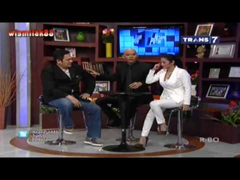 FULL Pertengkaran Hebat / Heboh : FARHAT ABBAS vs DEWI PERSIK - Hitam Putih 8 Januari 2014