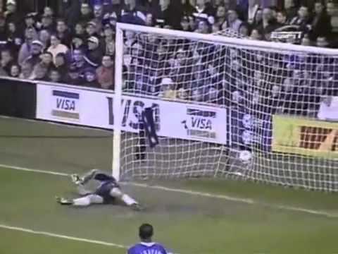 Chelsea 2 - 3 Arsenal 1999 Kanu Hat trick - YouTube.flv