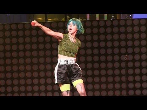 Paramore @ Monumentour- 