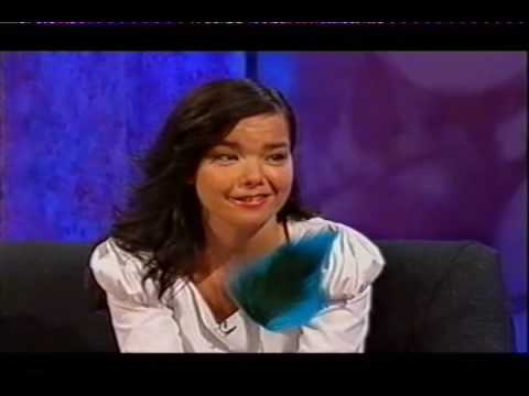 Bjork - Frank Skinner Interview (2001) part. 1