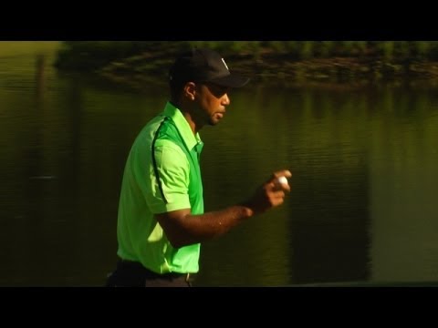 Tiger Woods bogeys No. 10 at Quicken Loans