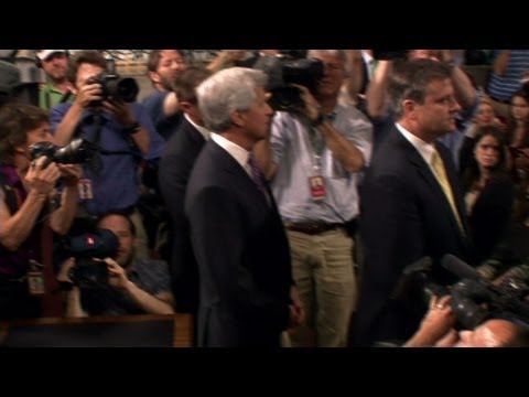 Heckler calls JPMorgan Chase CEO a crook to his face