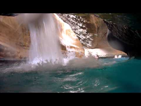 TRAVEL BLOG OMAN - Wadi Shab Waterfall | OMAN TRAVEL CHANNEL