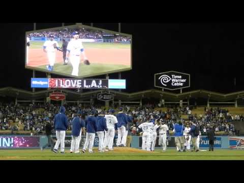 4/26/14 Dodgers Victory # 9,999 - Kenley Jansen's Save and Matt Kemp's Interview