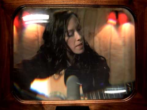 Alanis Morissette - Hands Clean (Video)