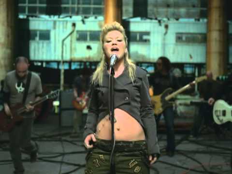 Kelly Clarkson - Walk Away