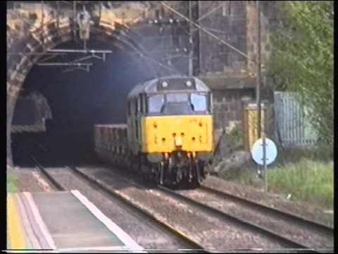 Class 31 31276 at Welwyn North 1994.