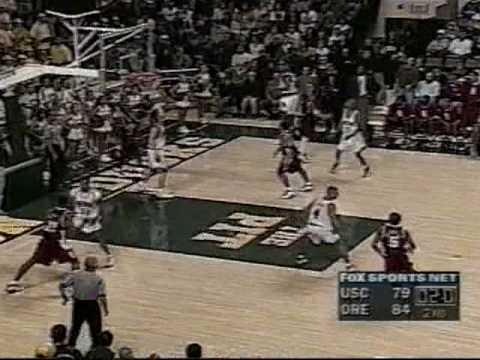 Greatest College Basketball Comeback of All Time (6 points in 2.8 seconds)