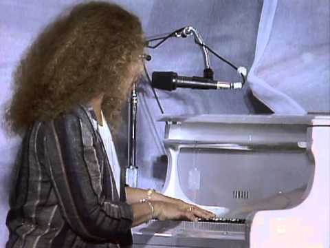 Carole King - You've Got a Friend (Live at Farm Aid 1985)