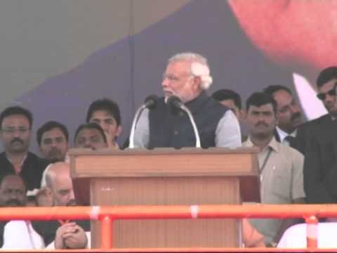 Saugandh Mujhe Is Mitti Ki Main Desh Nahi Jhukne Dunga, reiterates Narendra Modi at Lucknow