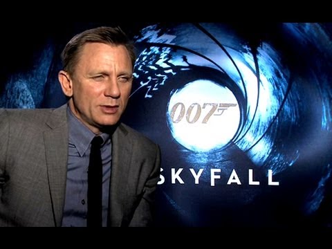 Daniel Craig Interview - SKYFALL (JoBlo.com)