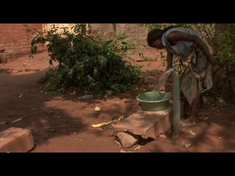 Piped water project offers health, opportunities to Angolan families.