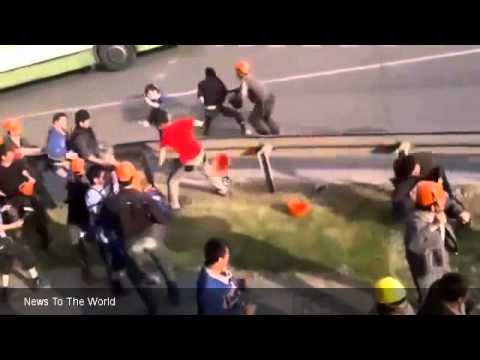 Tajiks and Uzbeks Fight in the Streets | RAW FOOTAGE