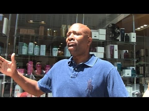 Kenny Smith -- I've Heard Shaq DJ ... He's Actually Pretty Good!