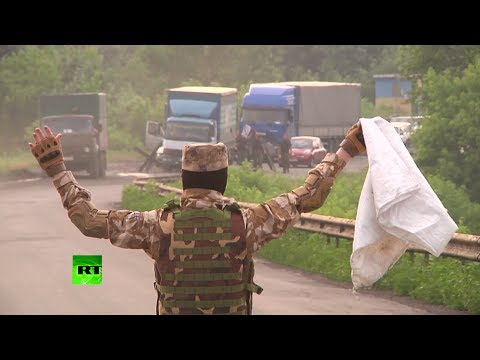 DRAMATIC: Self-defense forces in E. Ukraine hand over bodies of Ukrainian troopers