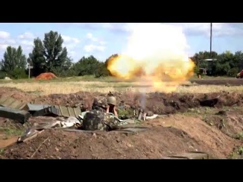 Ukraine Crisis in Action | Ukrainian Army bombing Sloviansk.