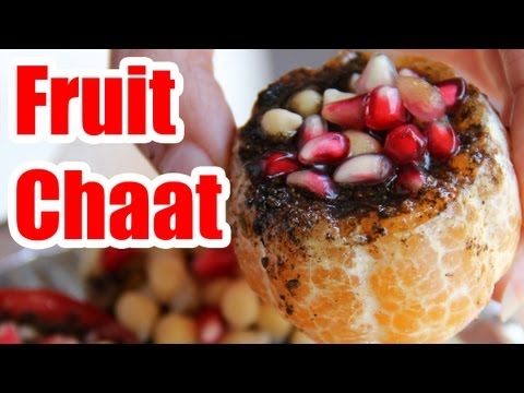 Old Delhi Street Food - Shockingly Delicious Kulle Fruit Chaat