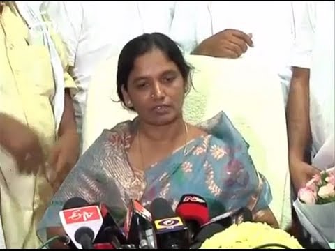 Paritala Sunitha Takes Charge As Civil Supllies Minister