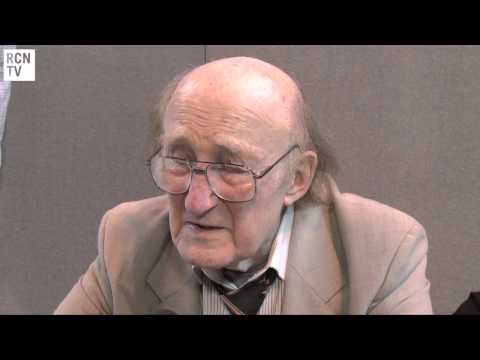 Oliver! Ron Moody Interview - Fagan