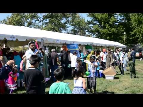 Pakistani food ,costumes and cultural booths in Warren Park Chicago