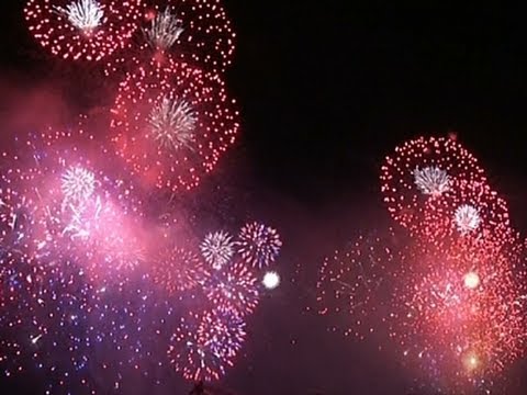 Raw: Fireworks Light Up Sky in DC and New York