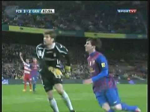 Lionel Messi - O primeiro gol de Messi no Barcelona-Globo Esporte