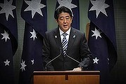 'I should have brought a huge cake': Japanese PM celebrates new ties with Australia (Thumbnail)