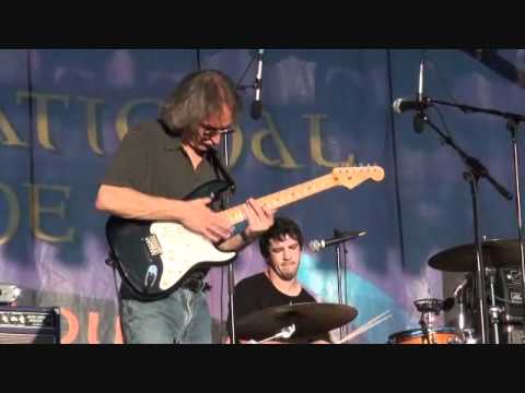 Sonny Landreth - Blue Tarp Blues - Festival International 2011, Lafayette, Louisiana