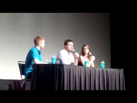 Stephen Amell Q & A FanExpo 2013