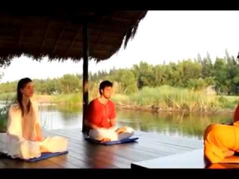 Meditation talk with Mr Howard McCRARY, Buddhist Theravada, Thailand, full