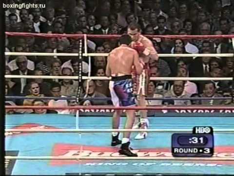 Julio Cesar Chavez-Oscar de la Hoya 2