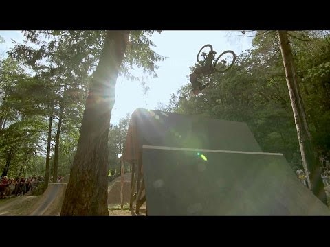 Mountain bike and BMX dirt jumping contest - Red Bull Wild Ride