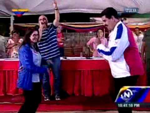 Nicolás Maduro y Cilia Flores bailaron al ritmo de Omar Enrique