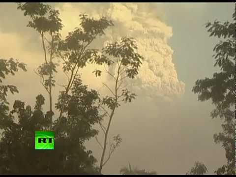 New blast at Mount Merapi as Indonesia's deadly volcano erupts again