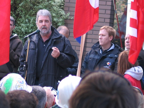 Bill Oliver, Victorian Secretary of CFMEU Construction Division, declares the start of the industrial campaign