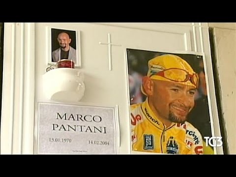 An investigation into the death of Tour de France winner Marco Pantani has been reopened, according to Italian media reports.

Family members of the cyclist are said to have presented fresh evidence, alleging that Pantani was beaten by a group of men, forced to drink cocaine and murdered. They also reportedly claim that key evidence was missed in the initial inquiry.

A giant of Italian cycling, Pantani was found dead in a hotel room on Valentine\'s Day 2004.  His death was ruled accidental - the…
READ MORE : http://www.euronews.com/2014/08/02/investigation-into-death-of-cyclist-marco-pantani-reopened-amid-murder-claims

What is in the news today? Click to watch: https://www.youtube.com/playlist?list=PLSyY1udCyYqBeLGPTLVZMp8kczDH7_5Ni

euronews: the most watched news channel in Europe
Subscribe! http://www.youtube.com/subscription_center?add_user=euronews 

euronews is available in 14 languages: https://www.youtube.com/user/euronewsnetwork/channels

In English:
Website: http://www.euronews.com/news
Facebook: https://www.facebook.com/euronews
Twitter: http://twitter.com/euronews
Google+: http://google.com/+euronews
VKontakte: http://vk.com/en.euronews