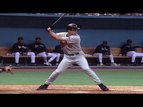 BAL@SEA: Cal Ripken Jr. hits three homers, eight RBIs