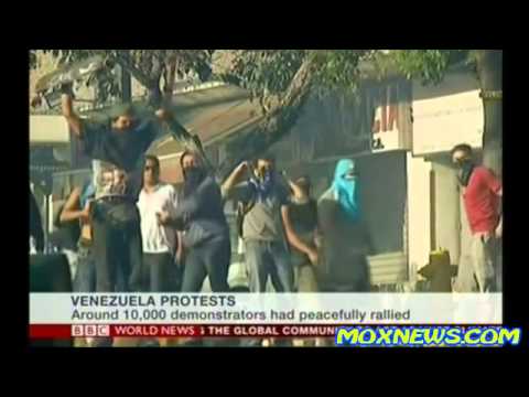 Loud Protests Continue Late Into The Night In Caracas Venezuela